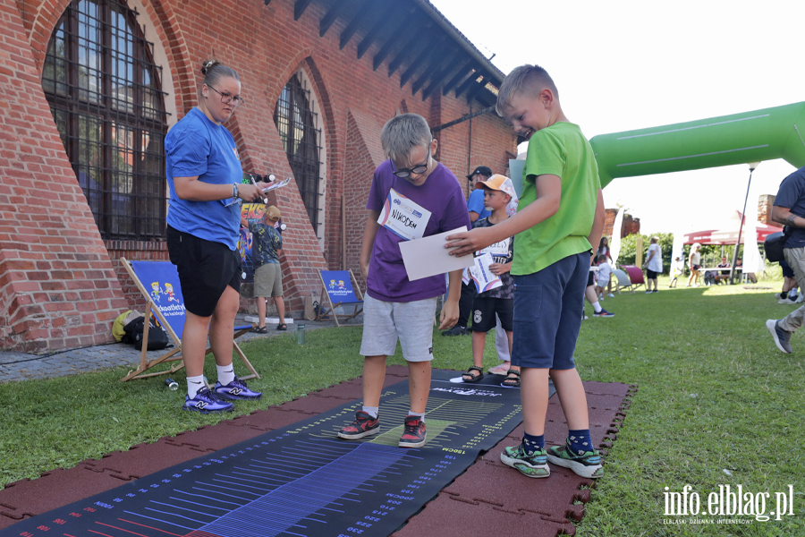 Dzieci pr�bowa�y swoich si� w lekkoatletyce (zdj�cia!), fot. 14