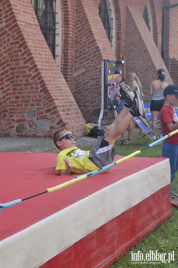 Dzieci pr�bowa�y swoich si� w lekkoatletyce (zdj�cia!), fot. 24