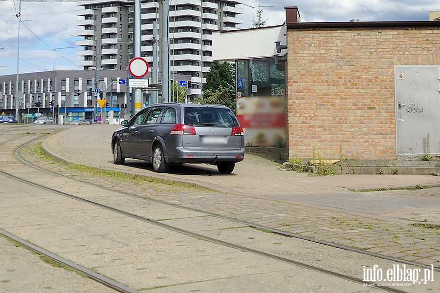 Mistrzowie Parkowania w Elbl�gu (cz�� 501), fot. 11