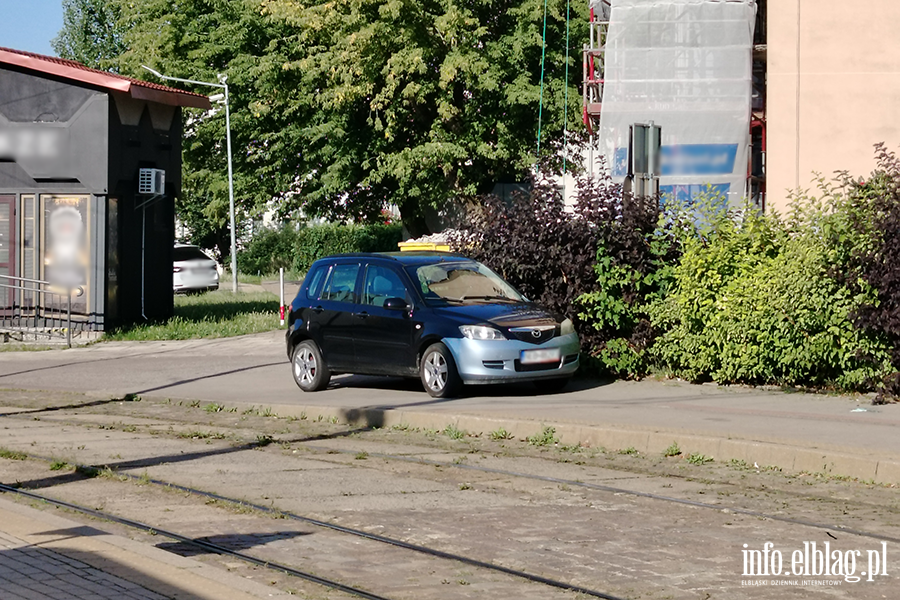 Mistrzowie Parkowania w Elbl�gu (cz�� 501), fot. 12