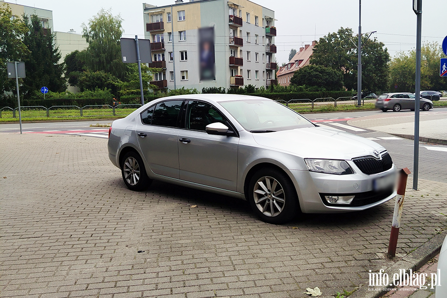 Mistrzowie Parkowania w Elbl�gu (cz�� 503), fot. 5