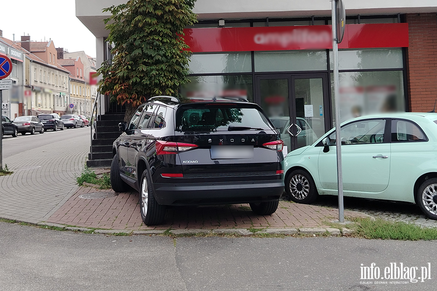Mistrzowie Parkowania w Elbl�gu (cz�� 503), fot. 6