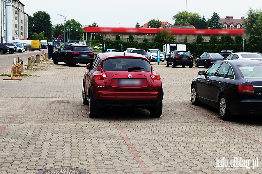 Mistrzowie Parkowania w Elbl�gu (cz�� 504), fot. 3