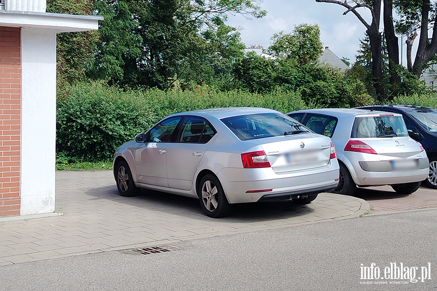 Mistrzowie Parkowania w Elbl�gu (cz�� 504), fot. 6