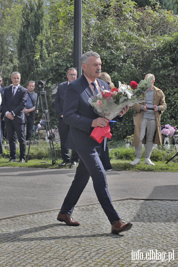 87. rocznica wybuchu II wojny �wiatowej. Elbl�g uczci� pami�� ofiar (zdj�cia!), fot. 17