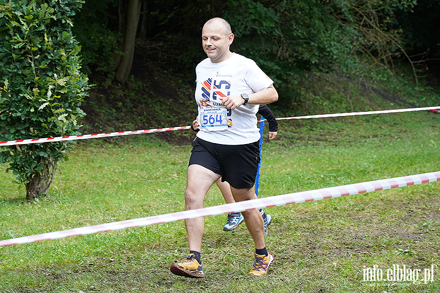 Ba�antarnia zamieni�a si� w tor przeszk�d. Jump&Run za nami, fot. 38