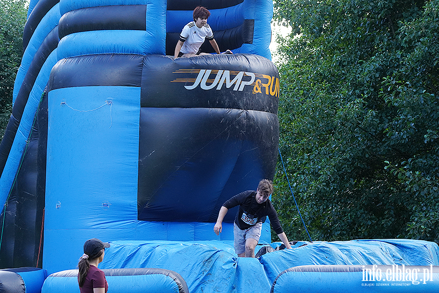 Ba�antarnia zamieni�a si� w tor przeszk�d. Jump&Run za nami, fot. 104