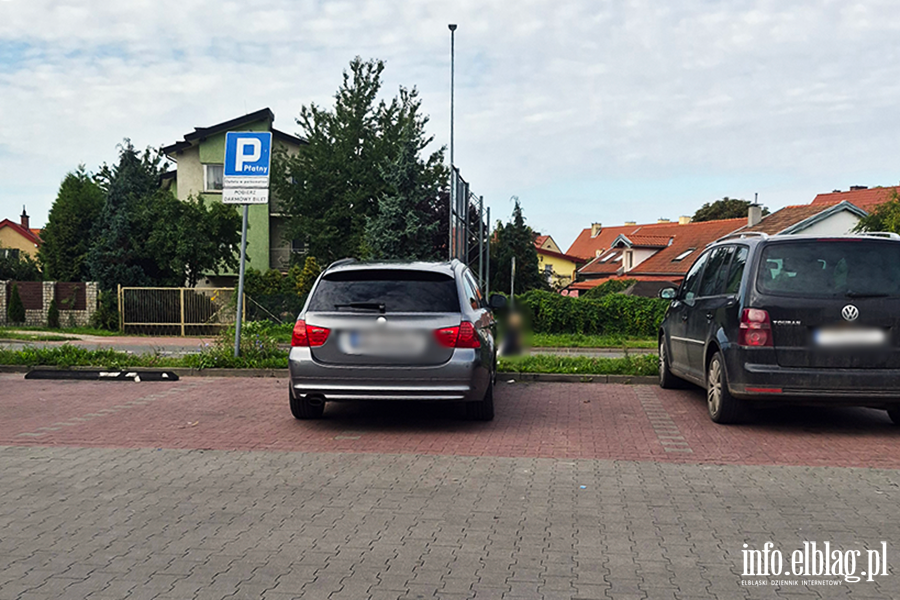 Mistrzowie Parkowania w Elbl�gu (cz�� 506), fot. 2