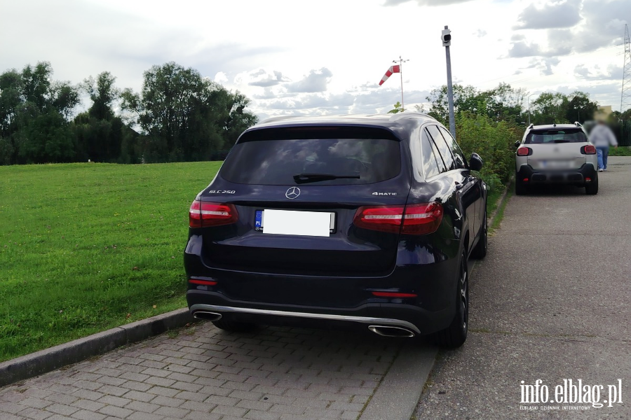 Mistrzowie Parkowania w Elbl�gu (cz�� 506), fot. 1