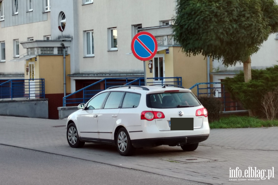 Mistrzowie Parkowania w Elbl�gu (cz�� 506), fot. 4