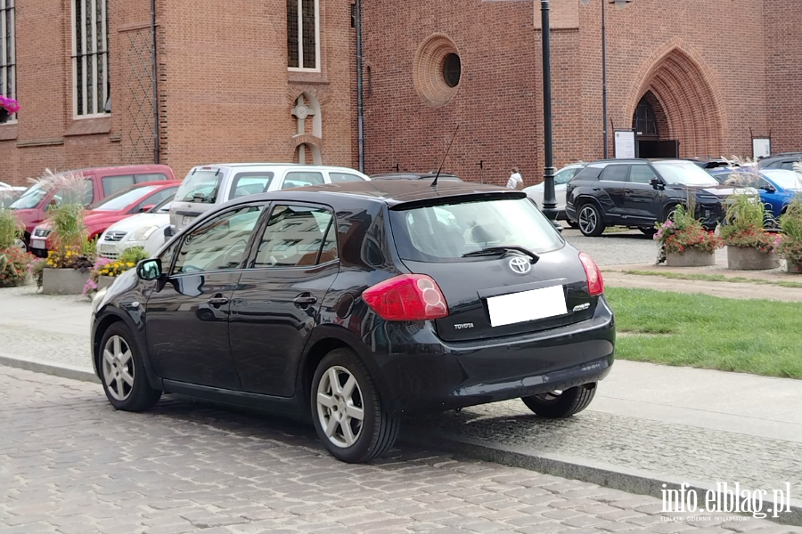 Mistrzowie Parkowania w Elbl�gu (cz�� 506), fot. 5