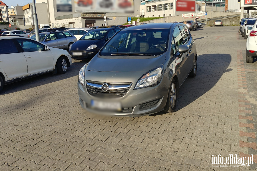 Mistrzowie Parkowania w Elbl�gu (cz�� 506), fot. 8