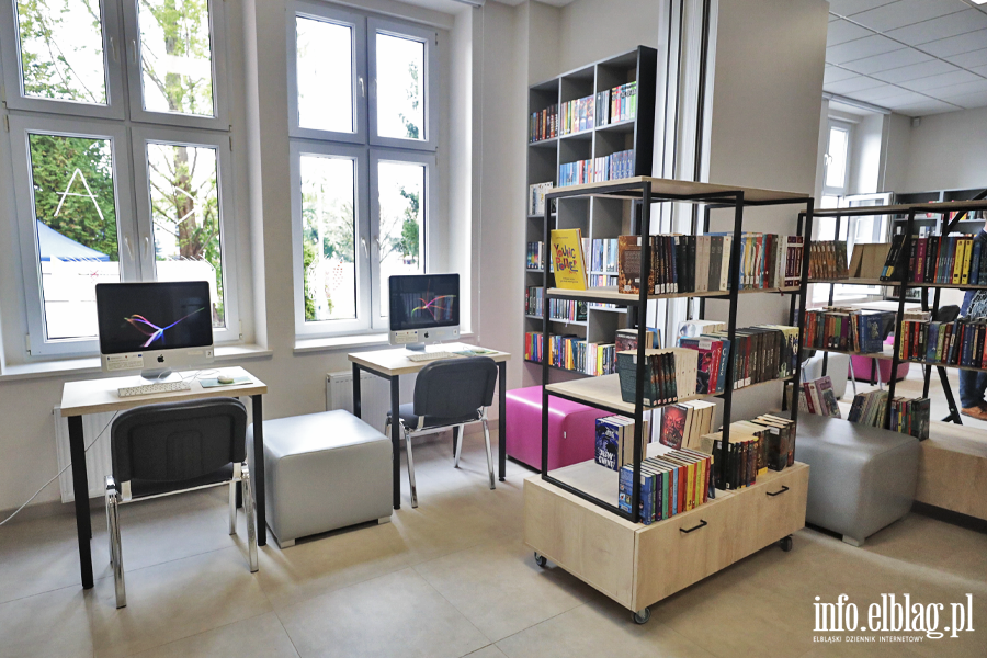 Otwarcie Biblioteki przy Saper�w 14F, fot. 9