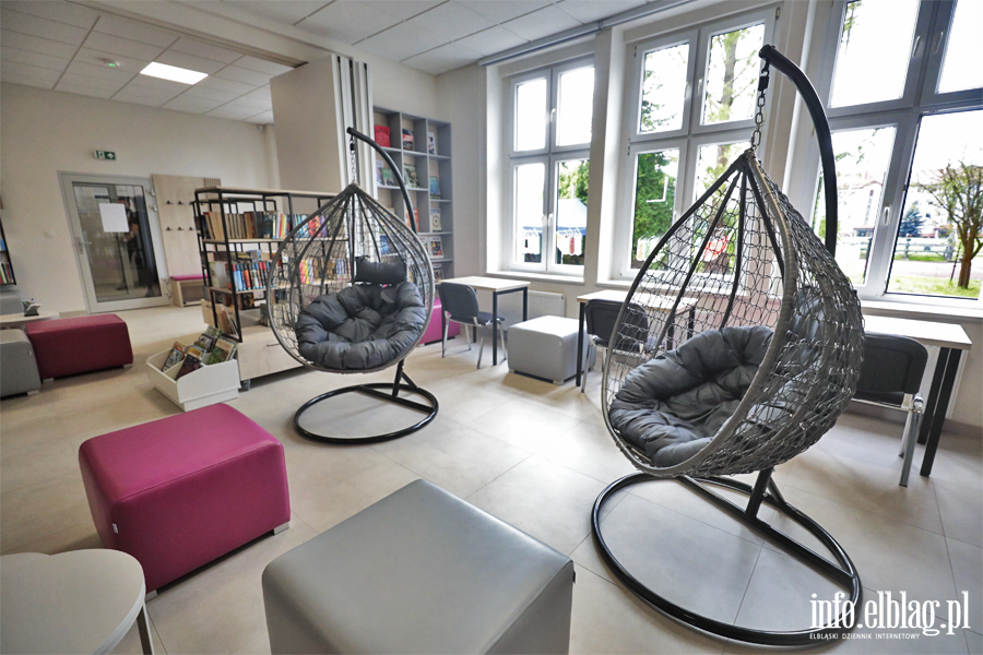 Otwarcie Biblioteki przy Saper�w 14F, fot. 10
