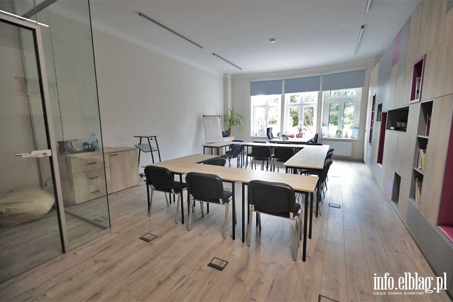 Otwarcie Biblioteki przy Saper�w 14F, fot. 14