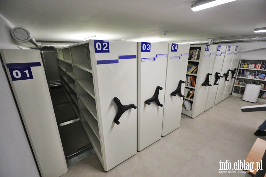 Otwarcie Biblioteki przy Saper�w 14F, fot. 15