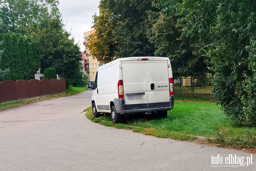 Mistrzowie Parkowania w Elbl�gu (cz�� 508), fot. 1