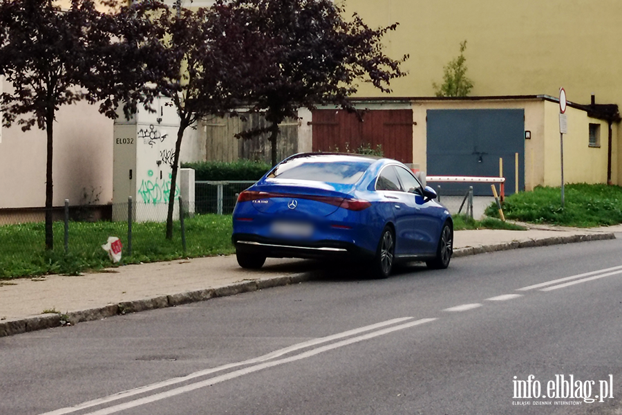 Mistrzowie Parkowania w Elbl�gu (cz�� 508), fot. 4