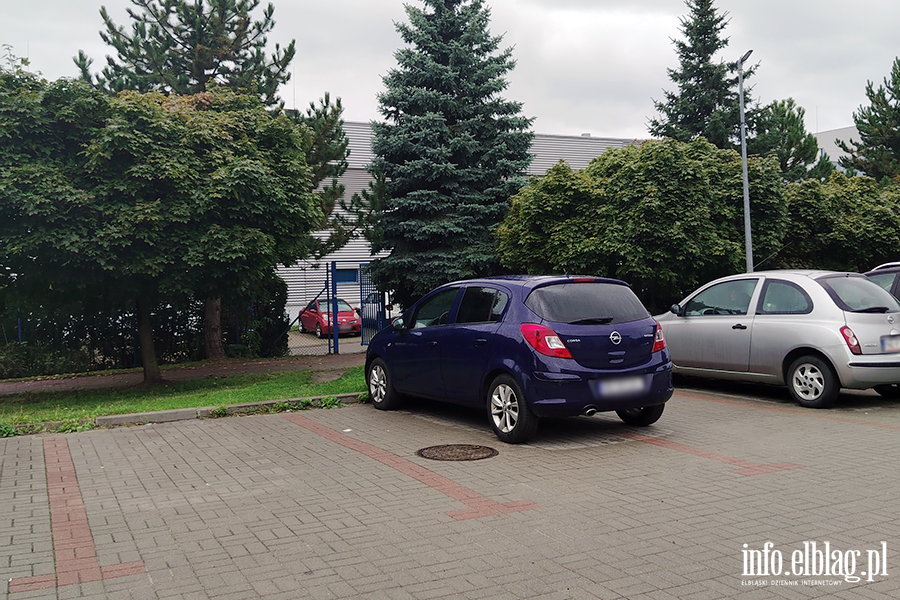 Mistrzowie Parkowania w Elbl�gu (cz�� 509), fot. 2
