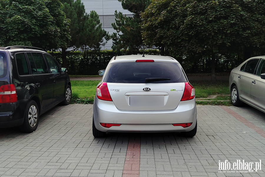 Mistrzowie Parkowania w Elbl�gu (cz�� 509), fot. 3