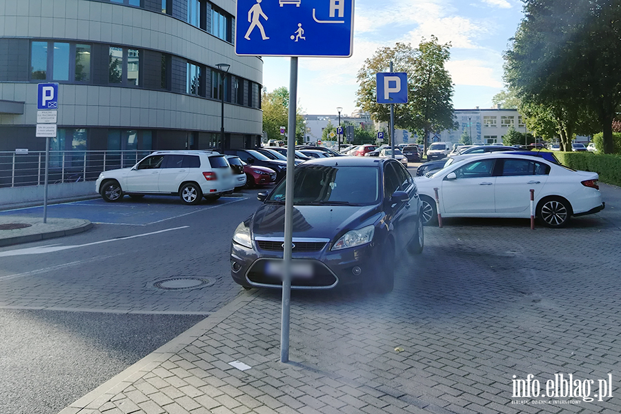 Mistrzowie Parkowania w Elbl�gu (cz�� 509), fot. 7