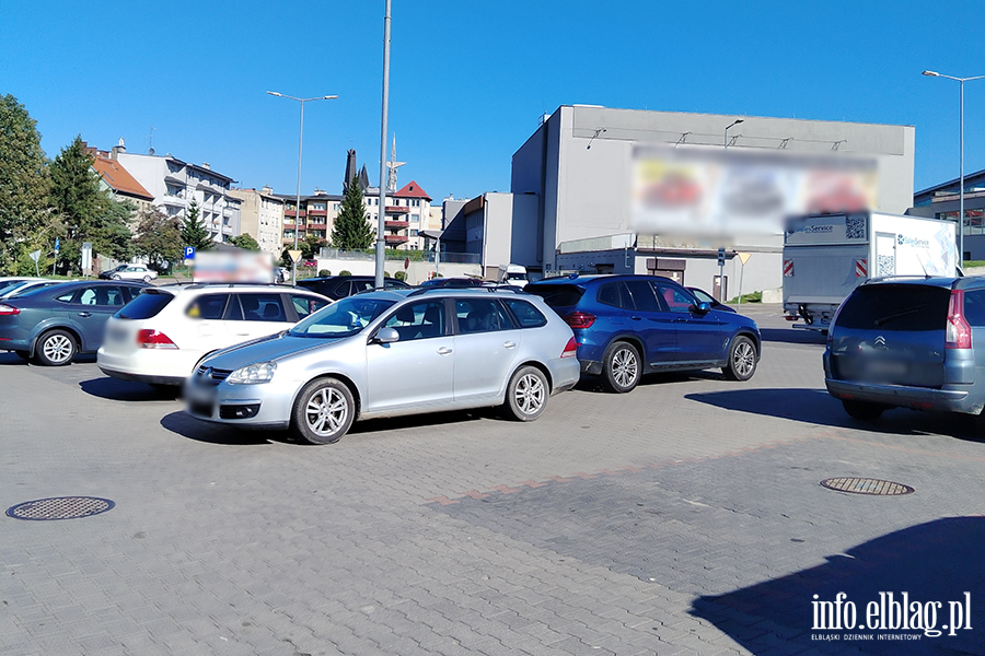 Mistrzowie Parkowania w Elbl�gu (cz�� 510), fot. 2