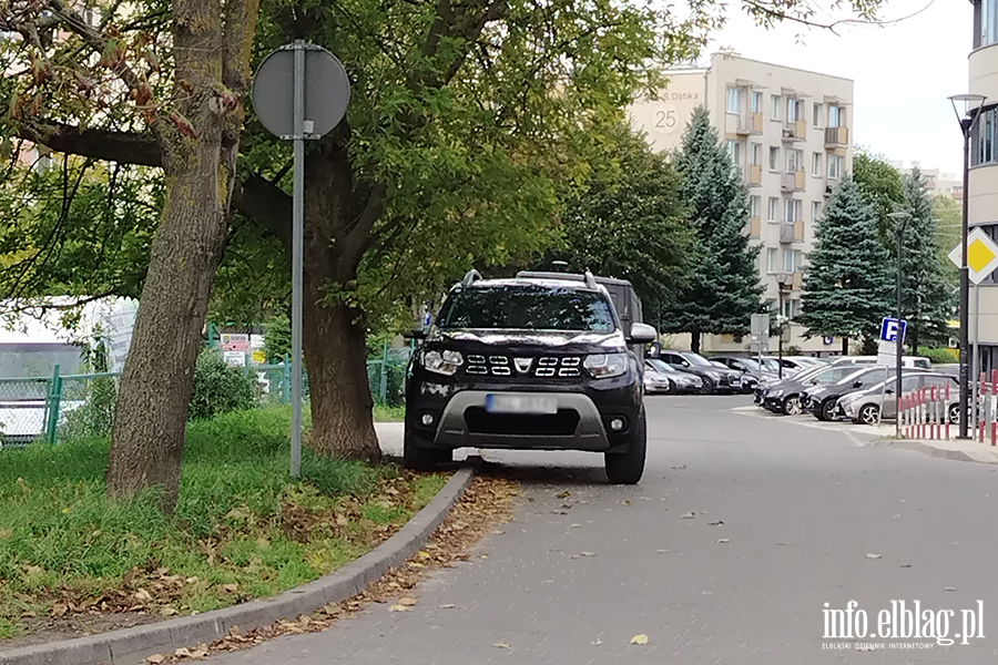 Mistrzowie Parkowania w Elbl�gu (cz�� 511), fot. 4