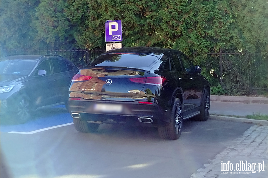 Mistrzowie Parkowania w Elbl�gu (cz�� 511), fot. 6