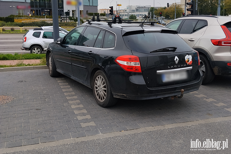Mistrzowie Parkowania w Elbl�gu (cz�� 512), fot. 1