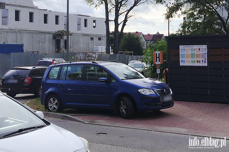 Mistrzowie Parkowania w Elbl�gu (cz�� 513), fot. 6