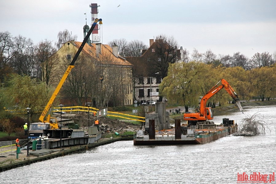 Rozbiórka kładki na rzece Elbląg wzdłuż ul. Mostowej, fot. 16