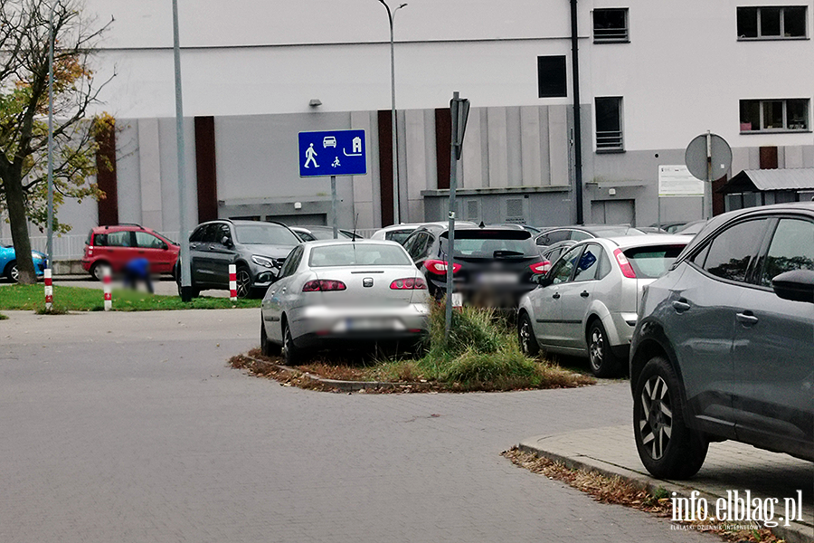Mistrzowie Parkowania w Elbl�gu (cz�� 516), fot. 6
