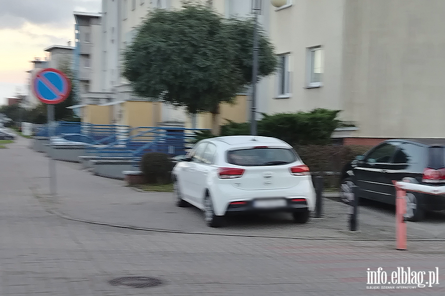 Mistrzowie Parkowania w Elbl�gu (cz�� 516), fot. 11