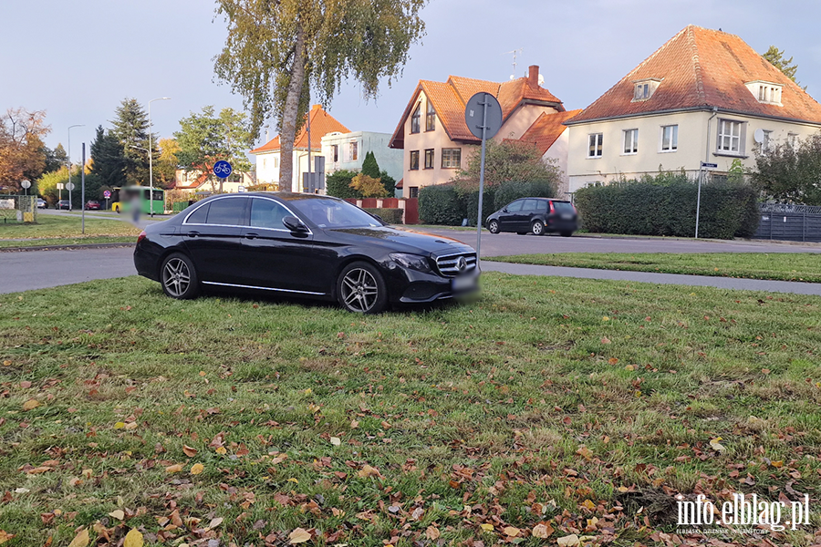 Mistrzowie Parkowania w Elbl�gu (cz�� 517), fot. 1
