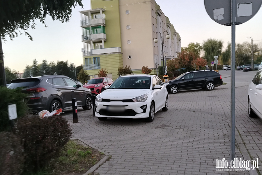 Mistrzowie Parkowania w Elbl�gu (cz�� 517), fot. 10