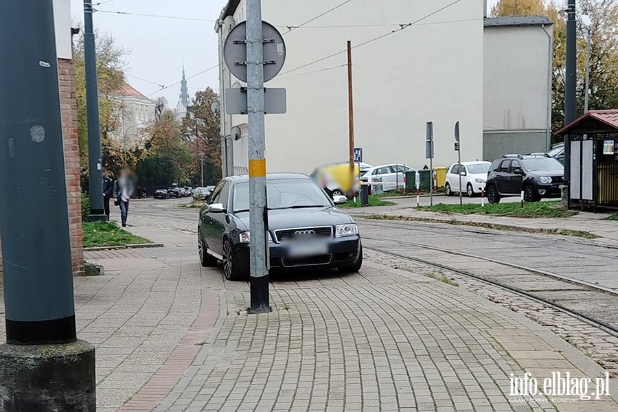 Mistrzowie Parkowania w Elbl�gu (cz�� 518), fot. 1