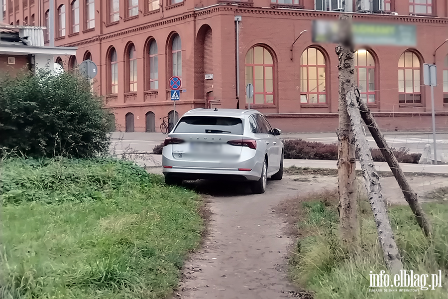 Mistrzowie Parkowania w Elbl�gu (cz�� 518), fot. 5