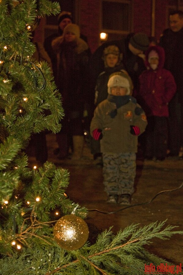 Uroczyste uruchomienie iluminacji wietlnej na choince przy Katedrze w. Mikoaja, fot. 2