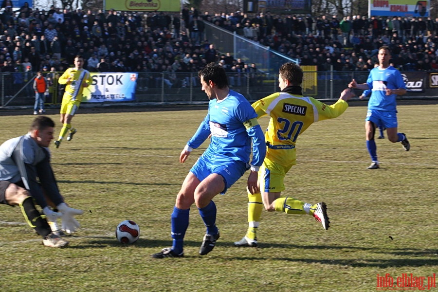 Mecz 20 kolejki II ligi: Olimpia Elblg - Ruch Wysokie Mazowieckie 2-0, fot. 4