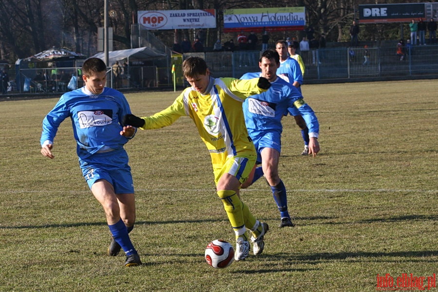 Mecz 20 kolejki II ligi: Olimpia Elblg - Ruch Wysokie Mazowieckie 2-0, fot. 13
