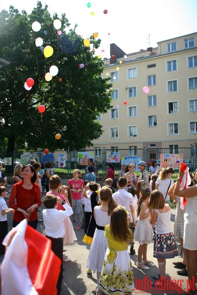 Oficjalne otwarcie w SP nr 21 pierwszego w Elblgu placu zabaw dla dzieci w ramach programu Radosna Szkoa, fot. 4