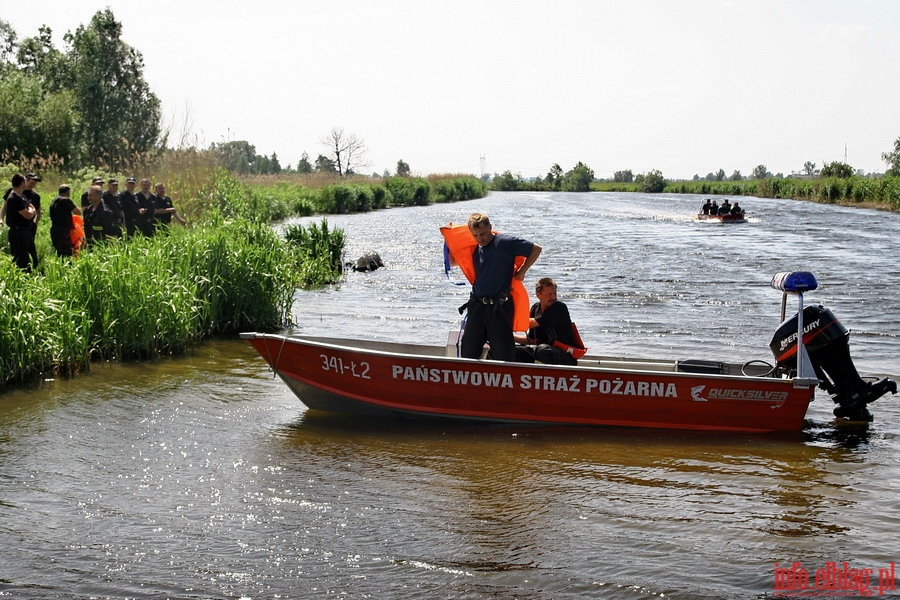 Akcja poszukiwania ciaa topielca w rzece Elblg, fot. 2