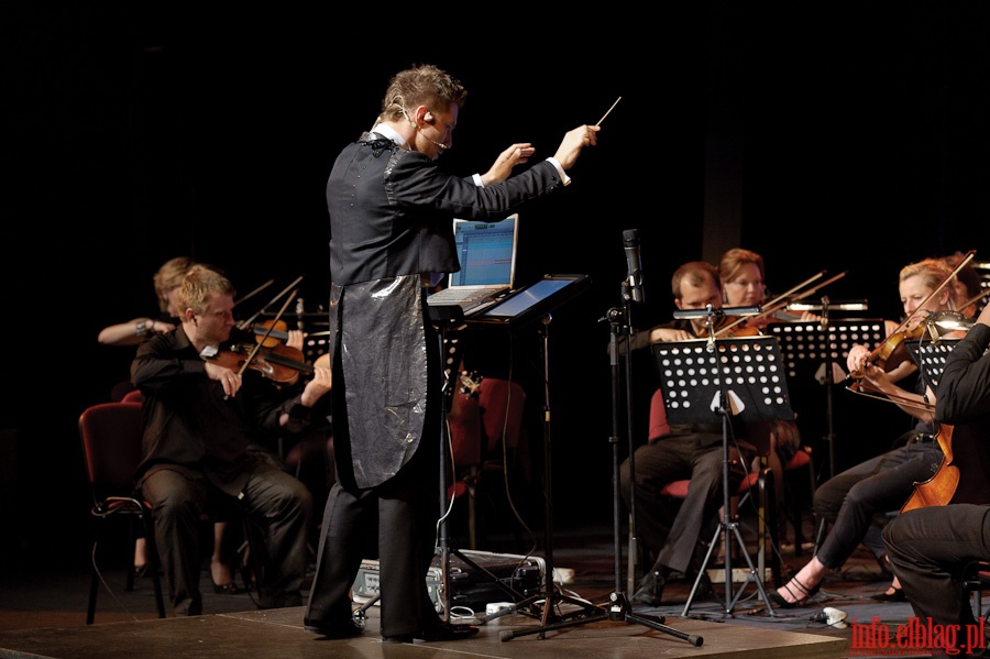 Show Muzyczne Adama Sztaby z Elblsk Orkiestr Kameraln w skadzie symfonicznym, fot. 3