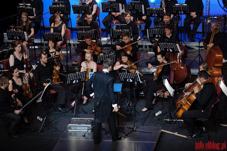 Show Muzyczne Adama Sztaby z Elblsk Orkiestr Kameraln w skadzie symfonicznym, fot. 28