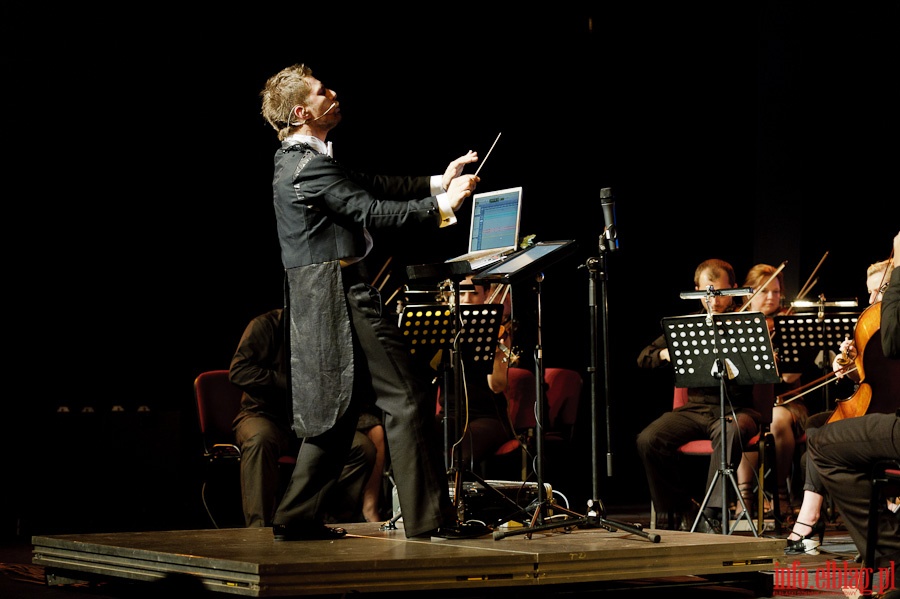 Show Muzyczne Adama Sztaby z Elblsk Orkiestr Kameraln w skadzie symfonicznym, fot. 31