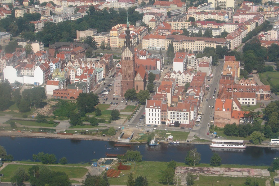 Lotniczy Festyn Rodzinny 2011 na terenie lotniska Aeroklubu Elblskiego, fot. 11