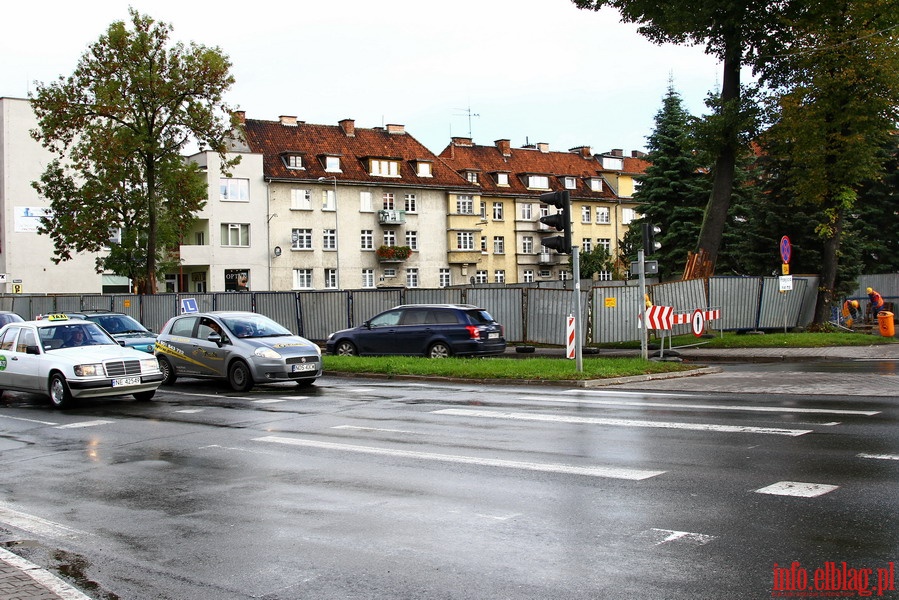 Rozbirka budynku przy ul. Ratuszowej 10 oraz przebudowa skrzyowania ulic 12 Lutego - Grota Roweckiego - Armii Krajowej, fot. 25