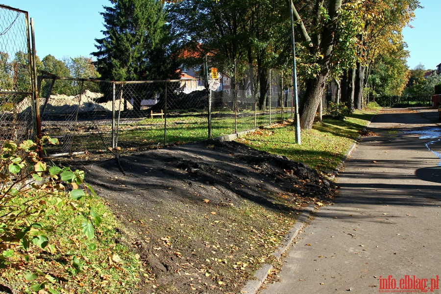 Budowa Orlika przy Szkole Podstawowej nr 6 na ul. Pisudskiego, fot. 10