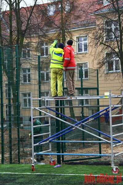 Budowa kompleksu sportowego Orlik przy SP nr 14 na ul. Mielczarskiego, fot. 11