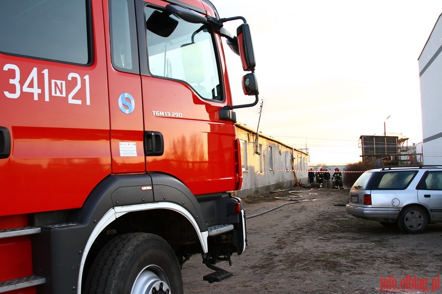 Pożar mieszkania w budynku socjalnym przy ul. Skrzydlatej 9, fot. 9